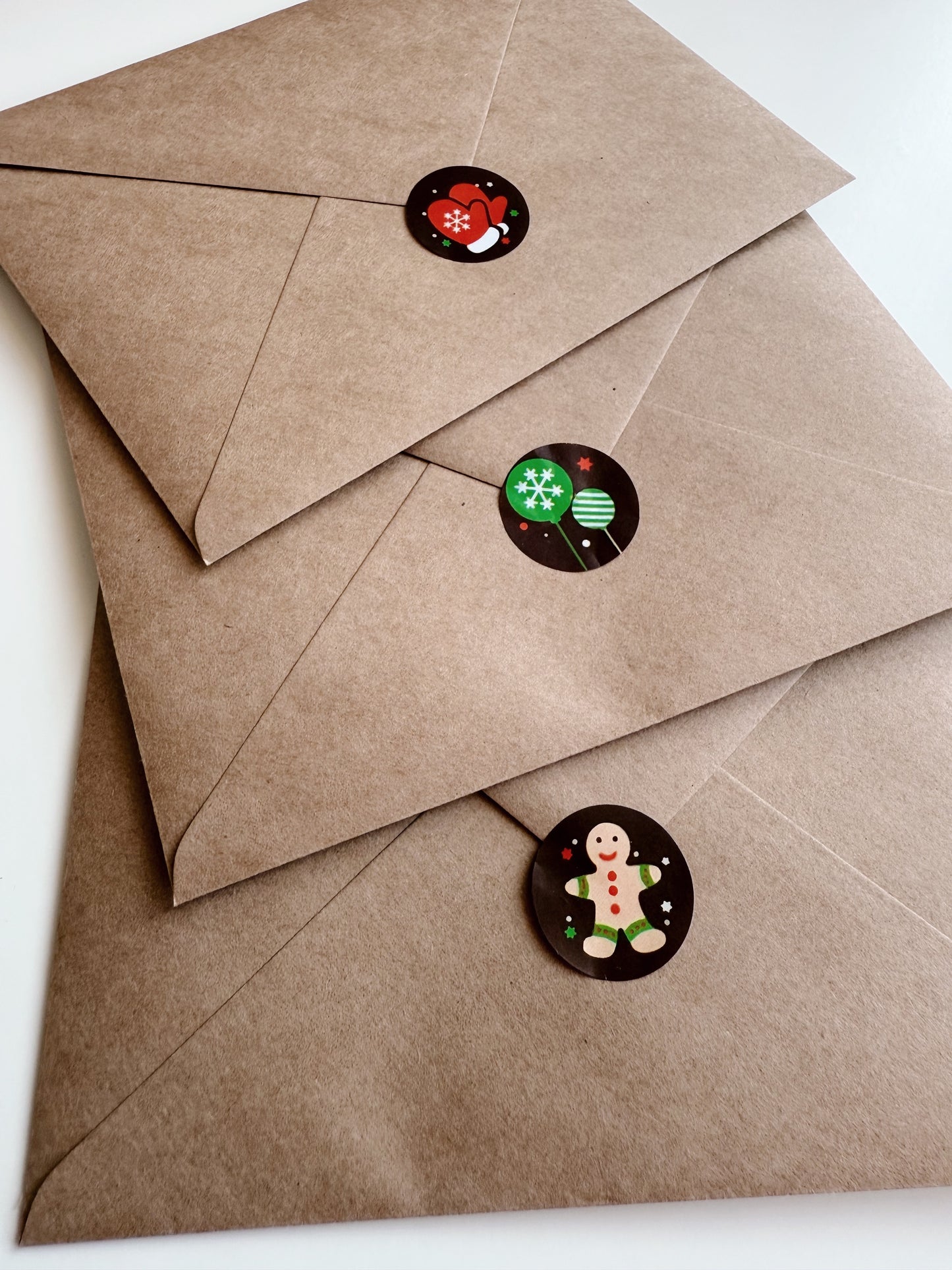 Set pictura 3 Cadouri de Craciun - Pictura pe numere in acuarela  - Handmade - Materiale profesionale + plicuri pentru cadou